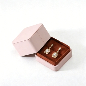 Caja para Pendientes de Cuero PU Elegante Fabricada en Fábrica con Tapa y Base, Inserto Personalizado, Logotipo Privado, Embalaje de Joyería al por Mayor - Product Image 6