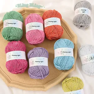 Hilo Acrílico Hueco Plateado con Luz Cálida, Hilo Mezclado para Tejer a Mano, Bolso de Ganchillo DIY, Sombrero, Versión Luminosa, Bola de Hilo, China - Product Image 1