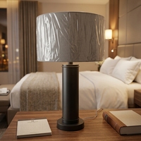 Lampe de table LED moderne en métal avec abat-jour en tissu, alimentation CA, culot E26