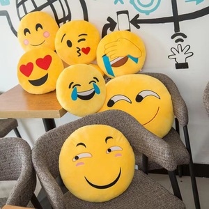 Peluche <span class=keywords><strong>Emoji</strong></span> Carini da Magazzino, Cuscino Scaldamani, Giocattoli di Peluche Cartoon, Decorazione per Divano - Product Image 6