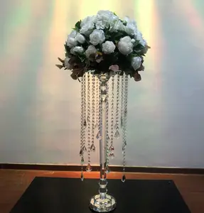 美丽的婚礼花架焦点水晶支柱基座为婚礼装饰
