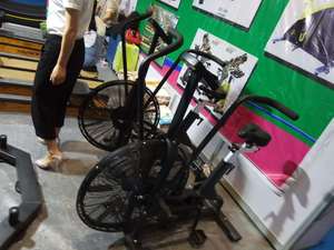 Vélo d'Entraînement Commercial <span class=keywords><strong>Air</strong></span> <span class=keywords><strong>Bike</strong></span> <span class=keywords><strong>Assault</strong></span> Fitness |   Vélo à Ventilateur Robuste pour HIIT, Cardio et Entraînement Croisé - Product Image 6