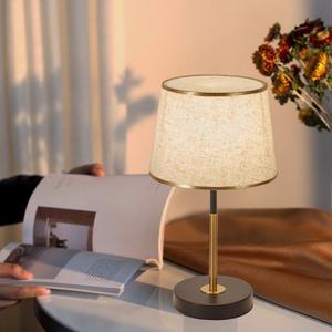 Lámpara de Mesa Moderna Minimalista de Lujo para Dormitorio, Luz Cálida con Estilo Chino Romántico, Sensación Táctil Transfronteriza - Product Image 4