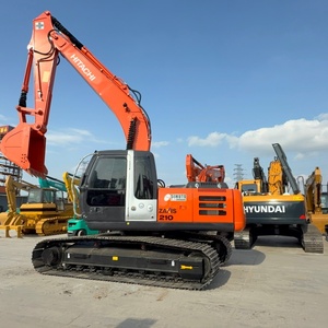 Excavatrice sur chenilles longues Hitachi ZX210 d'occasion, fabriquée au Japon, 21 tonnes, avec certifications CE et EPA, en stock, prête pour la livraison mondiale - Product Image 1