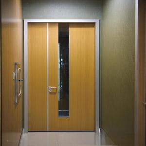 <span class=keywords><strong>Porte</strong></span> intérieure moderne en bois pour hôpital avec <span class=keywords><strong>seuil</strong></span> en verre et isolation phonique, surface finie, portes <span class=keywords><strong>de</strong></span> cloison - Product Image 3