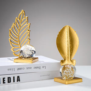 Nordic modern luxury home decorazioni creative ornamenti a sfera di cristallo soggiorno accessori per arredamento in metallo - Product Image 2