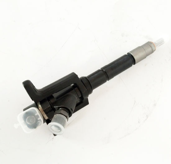 common rail injector 0445120073  0445120512 injector for Volvo Mitsubishi Canter Fuso injector nozzle 0445120073  ME194299