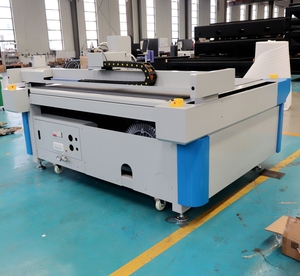 Machine de découpe CNC pour découper du <span class=keywords><strong>mousse</strong></span> EVA d'une épaisseur entre 10 mm et 50 mm - Product Image 2