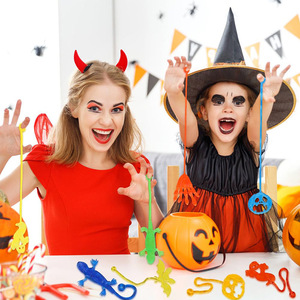 ของเล่นฮาโลวีนสำหรับเล่นแผลงบนกำแพงปีนเขาที่มีความเหนียวสำหรับเด็กใยแมงมุมผีฟักทองทำจาก TPU แบบยืดหยุ่น - Product Image 4