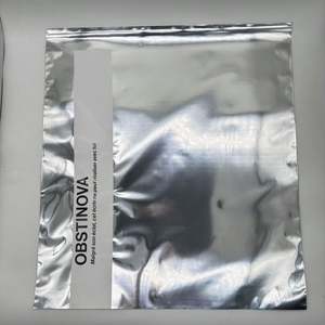 Enveloppe d'expédition en aluminium métallisé de grande taille avec logo personnalisé pour l'envoi de vêtements - Product Image 1