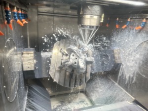 Tùy chỉnh <span class=keywords><strong>PDC</strong></span> khoan bit 8.7 "220.98 mét 3-Wing <span class=keywords><strong>PDC</strong></span> khoan bit kim cương <span class=keywords><strong>PDC</strong></span> bit - Product Image 5