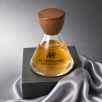 Flacon de parfum de luxe en verre transparent de 50 ml, en forme de cône, avec couvercle en bois, pour coffret cadeau de marque de beauté, voyage, hôtel, atomiseur