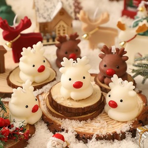 Lindas velas aromáticas de parafina con forma de reno para decoraciones navideñas, velas creativas de Navidad al por mayor. - Product Image 1