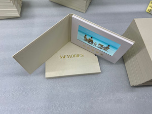 หนัง<span class=keywords><strong>ส</strong></span>ือวิดีโองานแต่งงาน SPRING PLANTING พร้อมจอ IPS ขนาด 7 นิ้ว ปกผ้าลินิน แบตเตอรี่แบบชาร์จได้ <span class=keywords><strong>อัลบั้ม</strong></span>วิดีโอ - Product Image 2