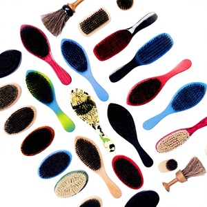 Brosse à barbe incurvée à 360° en bois, poils de sanglier 100% naturels, dureté moyenne, avec logo personnalisé, directement de l'usine, pour hommes - Product Image 3