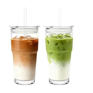 Venta al por mayor directa de fábrica: Vaso de vidrio de 20 oz, transparente y acanalado, a prueba de fugas, reutilizable para café helado y té boba, con tapa y pajita - Product Image 3