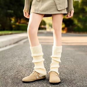 Foot Traffic Calentadores de piernas tejidos con cable para mujer, cálidos y sin pies - Product Image 1