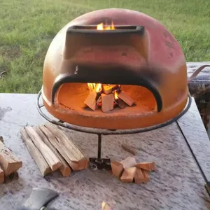 Barbacoa de madera estilo mexicana, horno de pizza, arcilla, forma bonita
