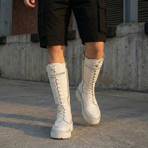 Stivali al ginocchio da <span class=keywords><strong>uomo</strong></span> personalizzati in vera pelle bianco crema con lacci e cerniera, suola spessa e punta tonda - Product Image 3