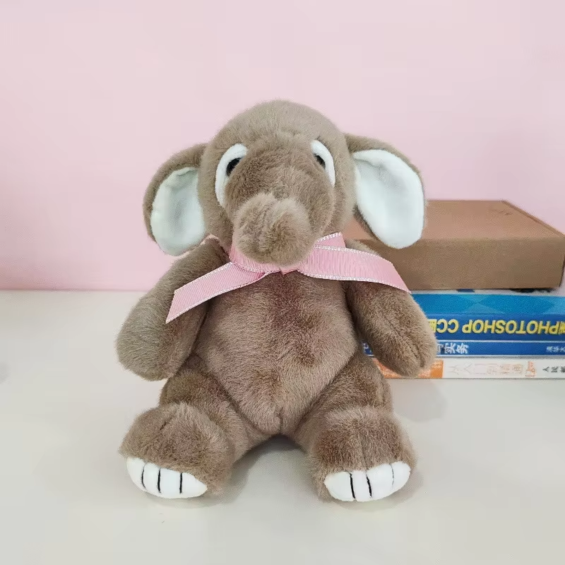Éléphant marron clair