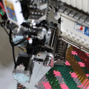 LJ 4 lentejuelas 6 lentejuelas 8 lentejuelas de alta velocidad mixto bordado computarizado precio de la máquina - Product Image 2