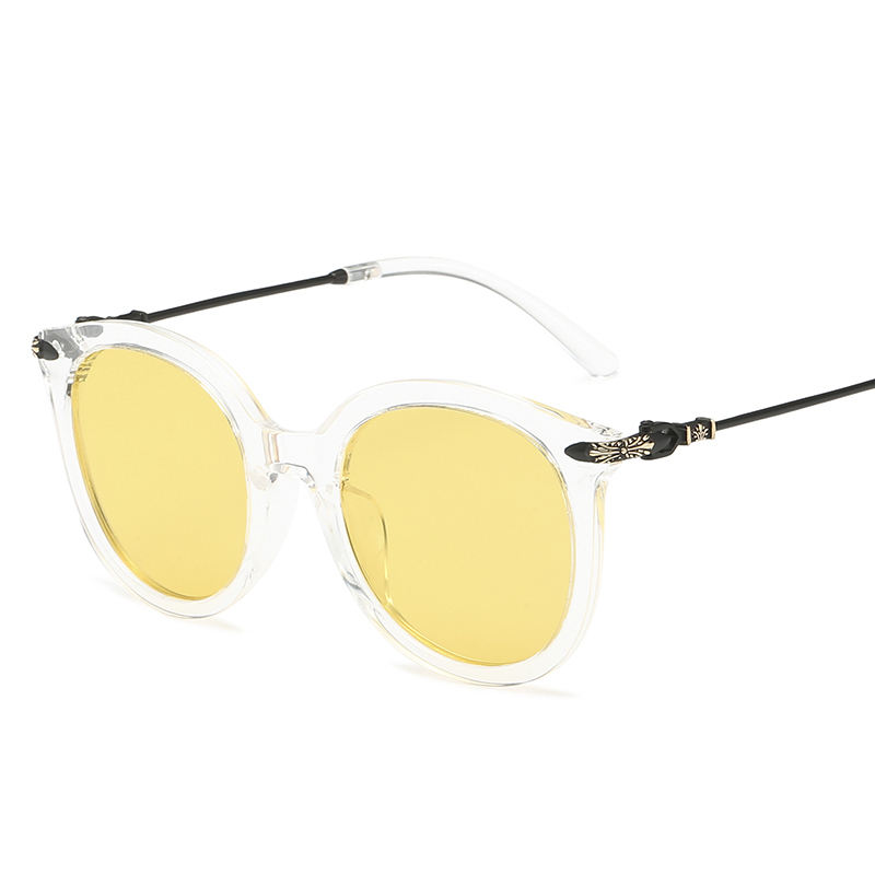 สีเหลือง