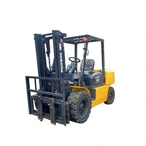 Montacargas Komatsu FD50 FD30 FD70 Usado de Segunda Mano, Diseñado para una Carga de 5 Toneladas, con un Motor Diésel Confiable, Excelente Estado - Product Image 1