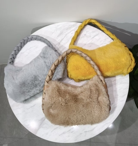 סתיו וחורף אופנה חדשה קטיפה תיק כתף מזדמנת חמוד תיק ילדת מזדמן - Product Image 1