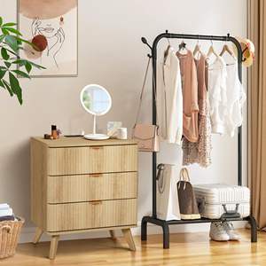 <span class=keywords><strong>Petite</strong></span> <span class=keywords><strong>commode</strong></span> cannelée à <span class=keywords><strong>3</strong></span> <span class=keywords><strong>tiroirs</strong></span> pour chambre à coucher, table de chevet moderne du milieu du siècle avec dessus de table de chargement - Product Image 3