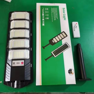 Lampione <span class=keywords><strong>Solare</strong></span> LED All-In-One ad Alta Luminosità con Grado di Protezione IP66 e Telecomando, Soluzione di Illuminazione Durevole per Giardini - Product Image 1