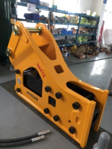 Martillo Hidráulico SOOSAN SB81A Tipo Lateral para Demolición de Rocas Duras con Acumulador y Cincel 140 para Excavadoras de 18-26 Toneladas - Product Image 4