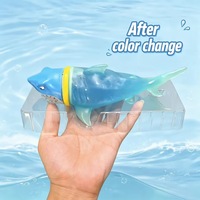 Jouet Squishy Requin Changeant de Couleur, Jouet Souple en TPR à Presser, Changement de Couleur Activé par l'Eau, Gadget Anti-Stress pour 14 ans et plus
