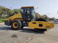 Compacteur vibrant à tambour unique XS203J de 20 tonnes avec double fréquence de vibration pour la compactation de la base des autoroutes