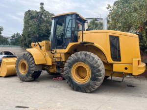 Chargeuse sur pneus CAT 966H d'occasion, chargeuse frontale Caterpillar 966H, chargeuse sur pneus de 6 tonnes avec moteur Cat, en bon état de fonctionnement - Product Image 4