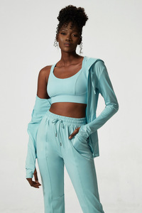 <span class=keywords><strong>Veste</strong></span> de yoga avec logo personnalisé Vêtements de fitness slim à manches longues pour femmes Vêtements de <span class=keywords><strong>sport</strong></span> de <span class=keywords><strong>grande</strong></span> <span class=keywords><strong>taille</strong></span> <span class=keywords><strong>Veste</strong></span> athlétique avec trou pour le pouce - Product Image 4