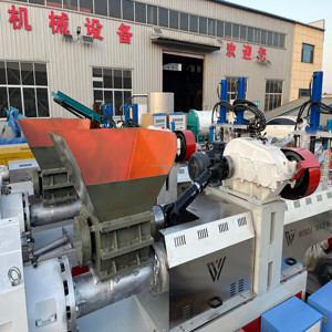 Machine de recyclage du plastique, ensemble complet avec convoyeur et sécheur pour transformer les déchets EPS/PC/PA/PPR en huile diesel, capacité de 10 tonnes/jour - Product Image 2
