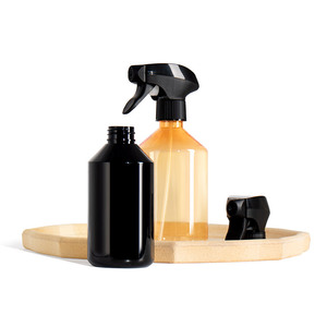 Venta al por mayor 300ml 500ml Negro Naranja Transparente Hombro inclinado Vacío Plástico <span class=keywords><strong>Alcohol</strong></span> Perfume Spray Botella - Product Image 1