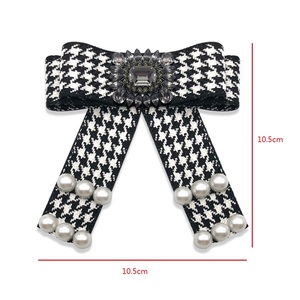Broche à nœud papillon en strass et perles, pour robe, T-shirt, 1 pièce, tendance - Product Image 6