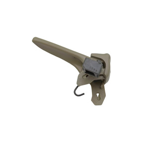 มือจับประตูด้านใน Mazda D350-59-330E 30 สีเบจ ด้านซ้าย อะไหล่ทดแทน - Product Image 2