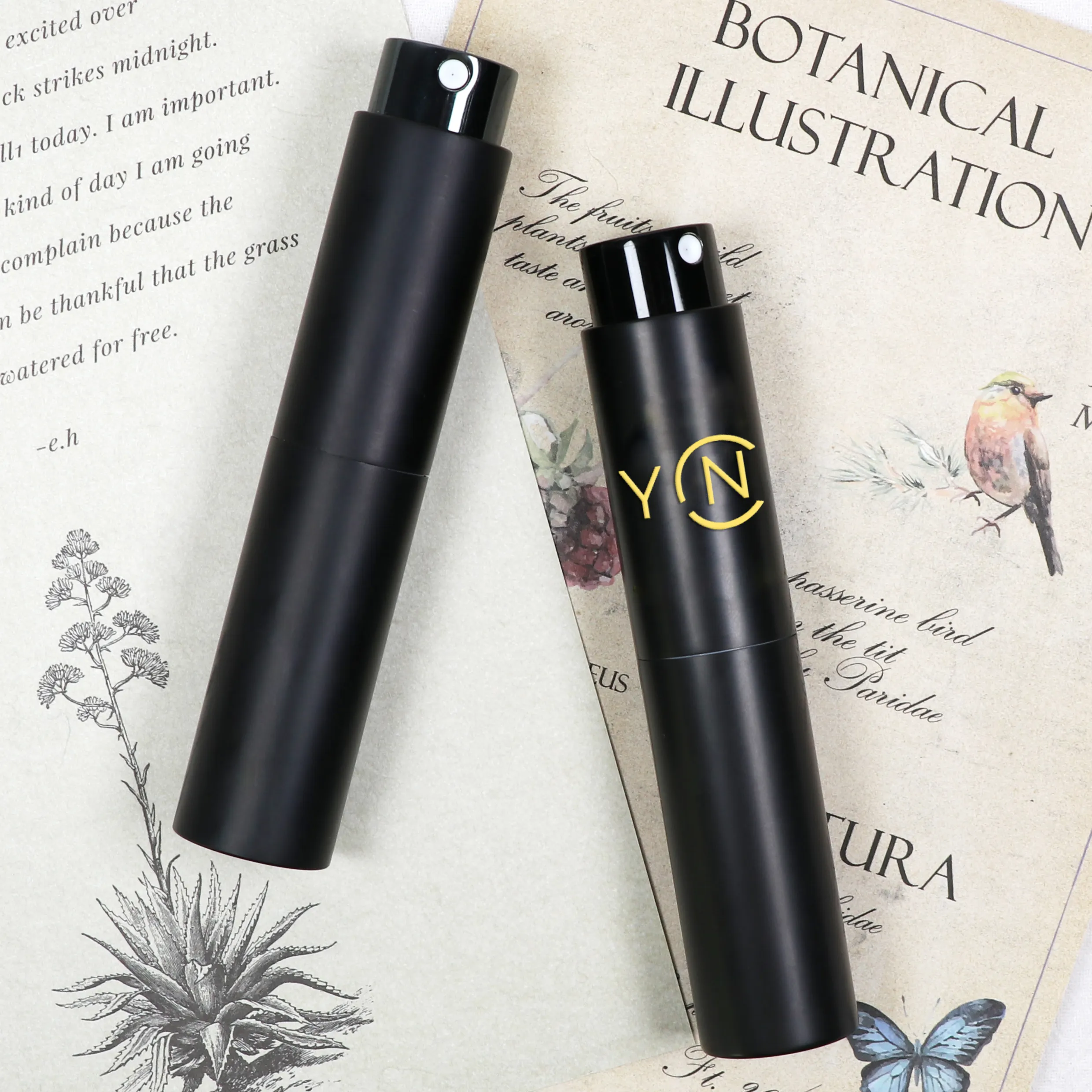 New Design Round 10 ml Aluminum Twist Up Portable Bottle Refillable Travel Perfume Bottle Glass Vial Atomizer Refillable Bottle