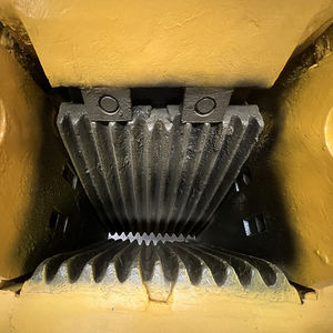 Trituradora de mandíbula fuerte y de alta calidad para triturar varias piedras Suministro de diferentes modelos - Product Image 5