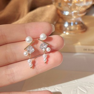 Pendientes de Plata de Ley S925, Elegantes y Exquisitos, con Circonita, Perla y Diseño de Gota de Agua, con Incrustaciones de Diamantes, para Mujer - Product Image 1