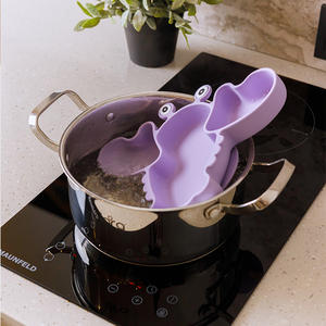 ES-Pro Sevimli BPA İçermeyen Gıda Sınıfı Platin Silikon Bebek Istakoz Tabak Çocuk Yemekleri İçin Mikrodalgada Kullanılabilir Yumuşak Vakumlu Tasarım - Product Image 4