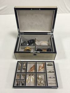Boîte à bijoux en bois laquée haute brillance, verrouillable, grand rangement pour bijoux avec clé - Un tiroir - Meilleurs cadeaux - Product Image 4