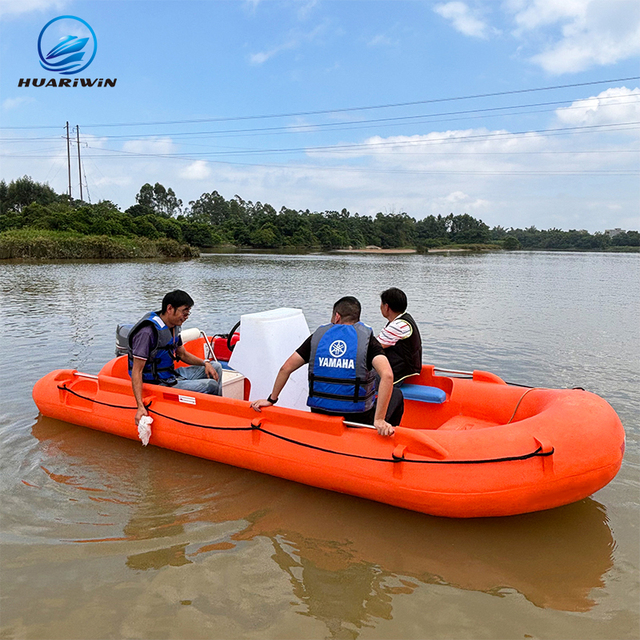Customized 4.5m PE Material Rowing Boats Plastic Manufactured Hull for Rescue Fishing High Quality Ship for River Use