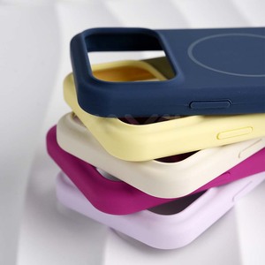 เคสโทรศัพท์ซิลิโคนแม่เหล็กแบบขายส่ง S061 พร้อมกระเป๋าสีเดียวกันสำหรับ iPhone 17 Pro Max เคสโทรศัพท์แบบกระเป๋าสำหรับ iPhone - Product Image 2
