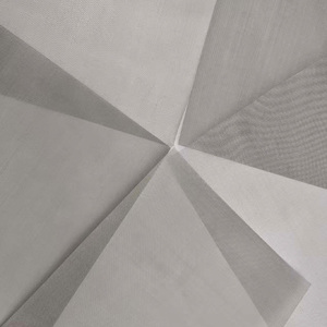 मिश्रित सामग्री औद्योगिक गैसकेट और एंटी-स्लिप धातु फर्श प्रणाली के लिए स्टेनलेस स्टील तार जाल सुदृढीकरण ग्रिड - Product Image 2