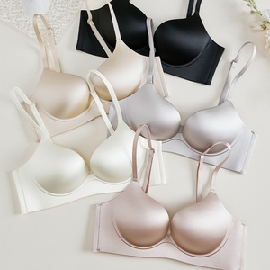 <span class=keywords><strong>Sujetador</strong></span> sin costuras de satén con tiras de gel, copa <span class=keywords><strong>fina</strong></span>, soporte suave, sin sensación de presión, soporte superior, <span class=keywords><strong>espalda</strong></span> sexy y hermosa - Product Image 1