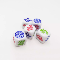 Dés de jeu en acrylique arrondis blancs personnalisés avec logo gravé pour poisson crevette crabe