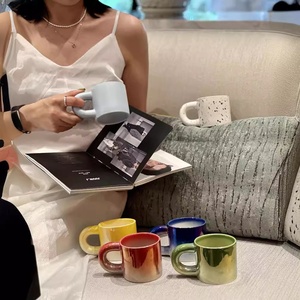 モダンデザインカップルセラミックコーヒーカップミニ22オンスウォーターカップ家庭用飲用カラフルかわいい14オンスリップスティックケースパーティー用 - Product Image 3